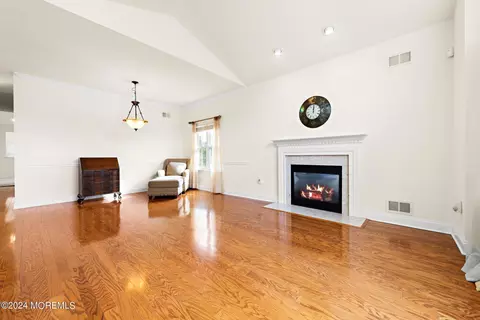 Living - 71 Avalon Way, Waretown, NJ 08758 photo 2 of 9