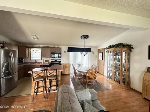 Dining - 421 3rd St, Waretown, NJ 08758 photo 2 of 2