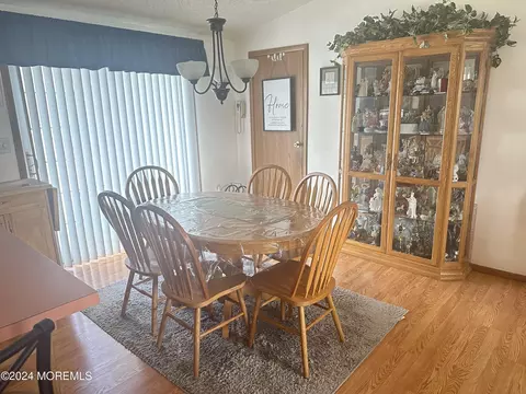 Dining - 421 3rd St, Waretown, NJ 08758 photo 1 of 2