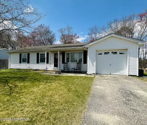 421 3rd St, Waretown, NJ 08758