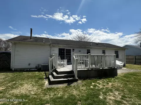 Exterior - 421 3rd St, Waretown, NJ 08758 photo 1 of 3