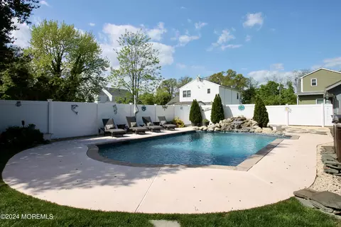 Exterior - 49 Compton St, Middletown, NJ 07748 photo 4 of 15