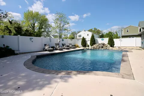 Exterior - 49 Compton St, Middletown, NJ 07748 photo 5 of 15