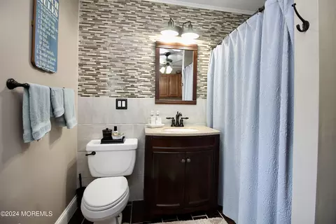 Bath - 49 Compton St, Middletown, NJ 07748 photo 1 of 5