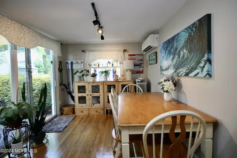 Dining - 49 Compton St, Middletown, NJ 07748 photo 1 of 2
