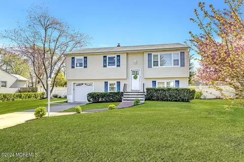 1512 Rogers Rd, Wall, NJ 07719