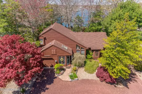 30 Tahoe Ln, Manahawkin, NJ 08050