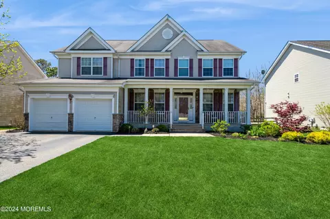 59 Freedom Hills Dr, Barnegat, NJ 08005