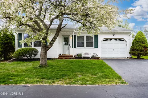 40 Falmouth Ave #72, Whiting, NJ 08759