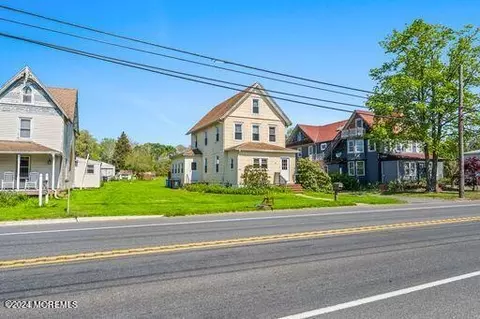 744 Main St, West Creek, NJ 08092