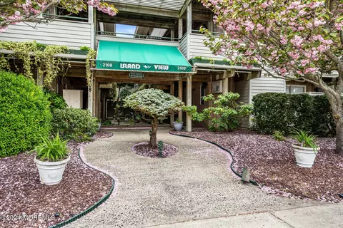 2108 SW Central Ave #11, South Seaside Park, NJ 08752