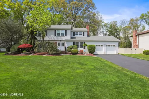 24 Apache Dr, Manalapan, NJ 07726