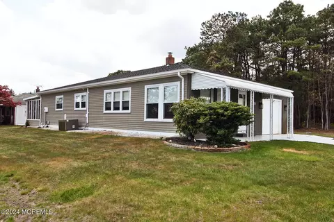 1023 Jamaica Blvd, Toms River, NJ 08757