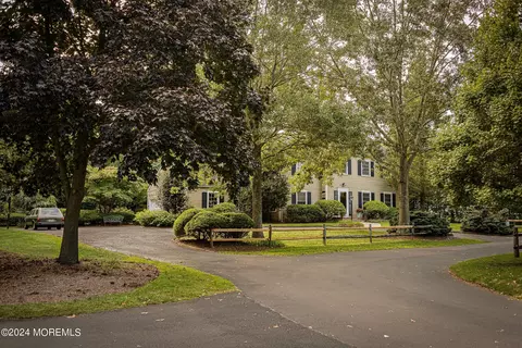 4 Dogwood Ln, Rumson, NJ 07760