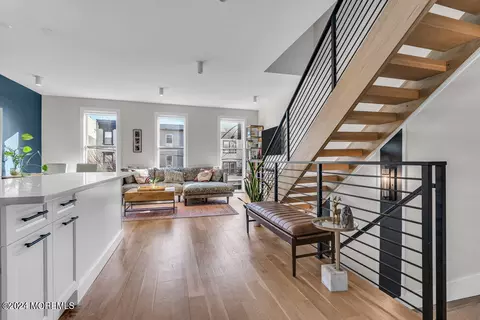 316 Second St #3, Jersey City, NJ 07302