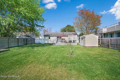 707 Biscayne Dr, Forked River, NJ 08731 photo 8