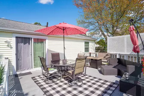 707 Biscayne Dr, Forked River, NJ 08731 photo 4