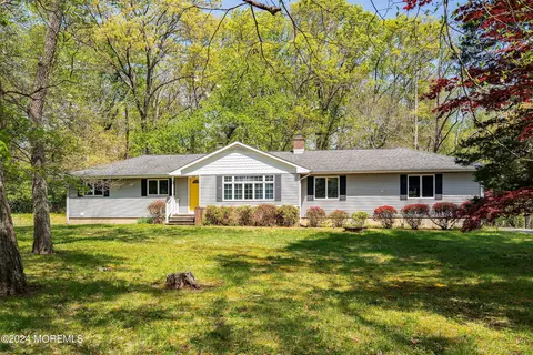 16 Revolutionary Rd, Colts Neck, NJ 07722