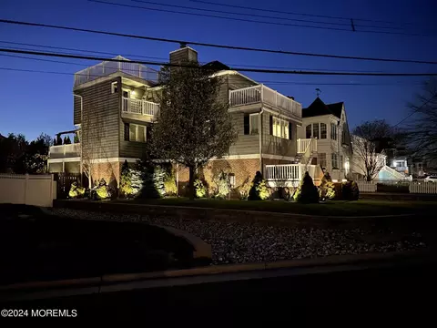 74 Waterman Ave, Rumson, NJ 07760