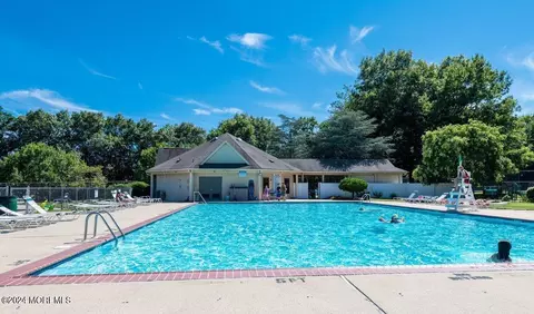 Exterior - 205 Daffodil Dr, Jackson, NJ 08527 photo 6 of 8