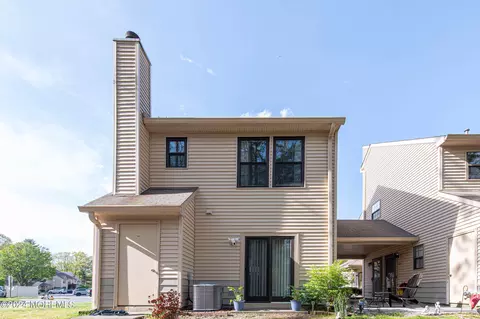 Exterior - 205 Daffodil Dr, Jackson, NJ 08527 photo 4 of 8