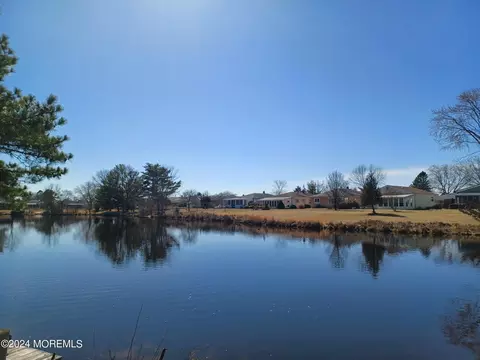 997 Jamaica Blvd, Toms River, NJ 08757
