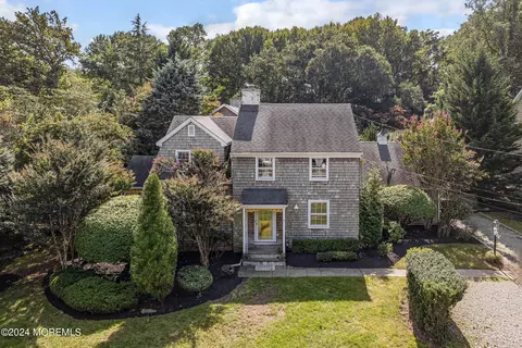 164 Little Silver Point Rd, Little Silver, NJ 07739