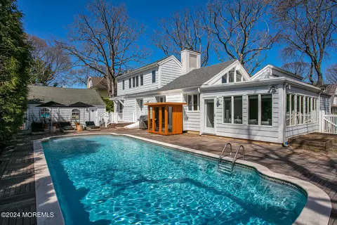 Exterior - 2209 2nd Ave, Spring Lake, NJ 07762 photo 5 of 11