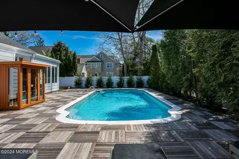 Exterior - 2209 2nd Ave, Spring Lake, NJ 07762 photo 7 of 11
