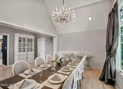 Dining - 2209 2nd Ave, Spring Lake, NJ 07762 photo 4 of 5