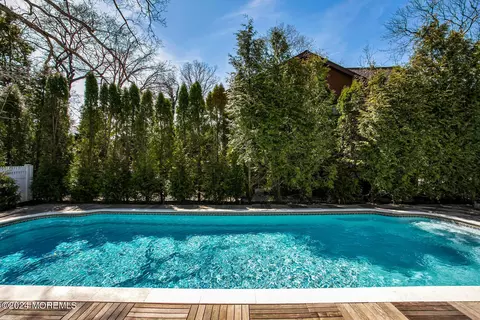 Exterior - 2209 2nd Ave, Spring Lake, NJ 07762 photo 9 of 11