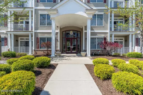 7 Centre St #3314, Ocean, NJ 07712
