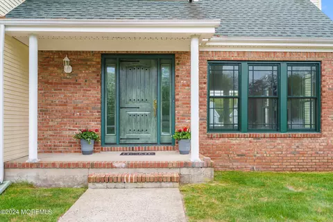 Exterior - 82 Ida Ln, Brick, NJ 08724 photo 2 of 5