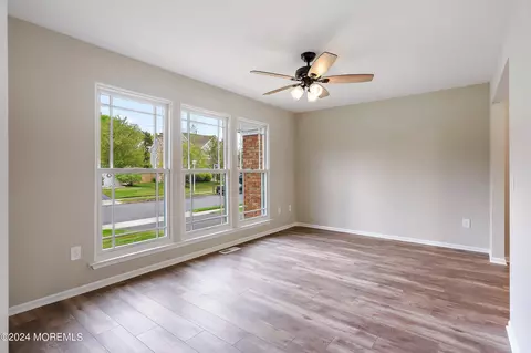 Living - 82 Ida Ln, Brick, NJ 08724 photo 5 of 6