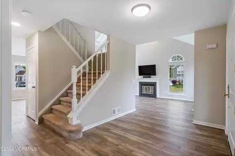 Entry Way - 82 Ida Ln, Brick, NJ 08724 photo 1 of 5