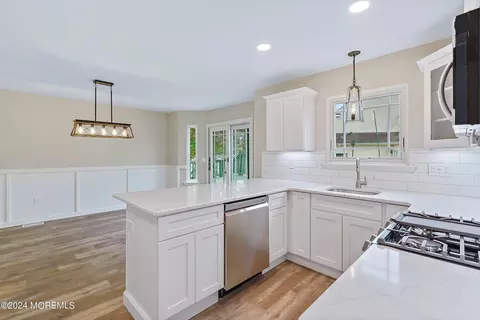 Kitchen - 82 Ida Ln, Brick, NJ 08724 photo 1 of 2