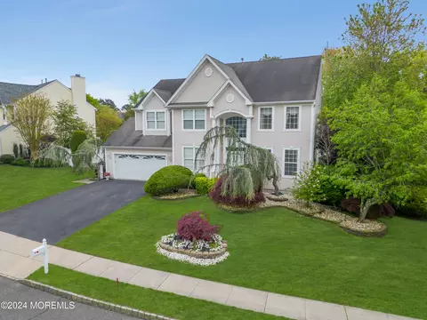 188 Ashdown Forest Ln, Toms River, NJ 08755