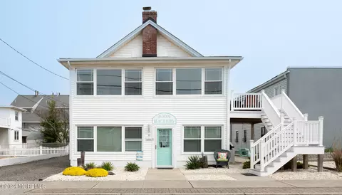 30 K St, Seaside Park, NJ 08752