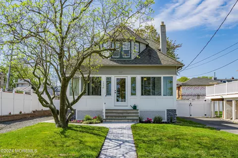 1202 River Rd, Belmar, NJ 07719