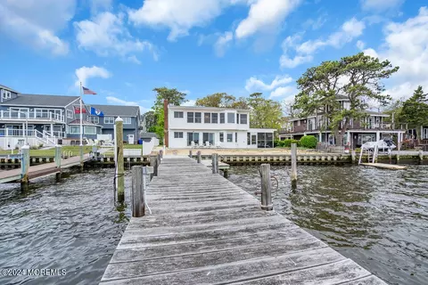 402 Mantoloking Rd # A, Brick, NJ 08723