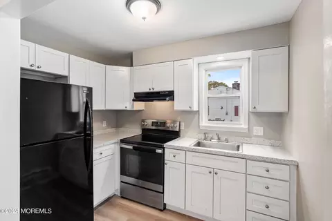 433 Mohawk Dr, Brick, NJ 08723 photo 3