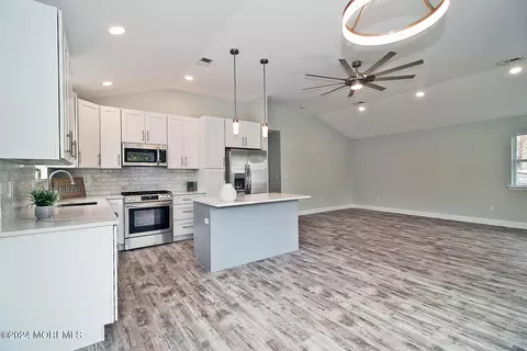 88 Dock Ave, Waretown, NJ 08758 photo 5