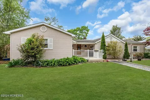 315 Hoffman Rd, Forked River, NJ 08731