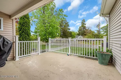 315 Hoffman Rd, Forked River, NJ 08731 photo 5