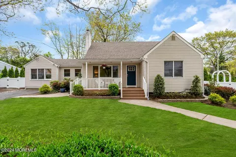 328 20th Ave, Brick, NJ 08724