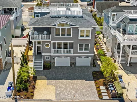 28 E Oceanview Dr, Long Beach Township, NJ 08008