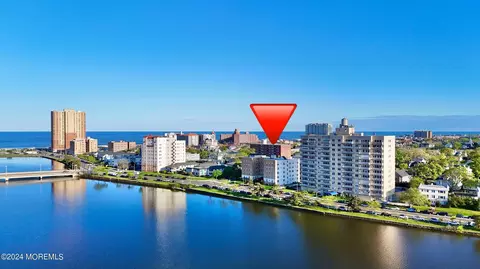 500 Deal Lake Dr #1F, Asbury Park, NJ 07712