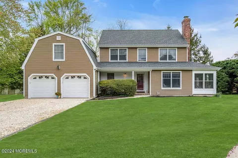 6 Cedar Dr, Bay Head, NJ 08742