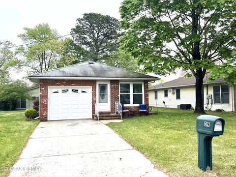 39 Dogwood Rd #5, Manahawkin, NJ 08050