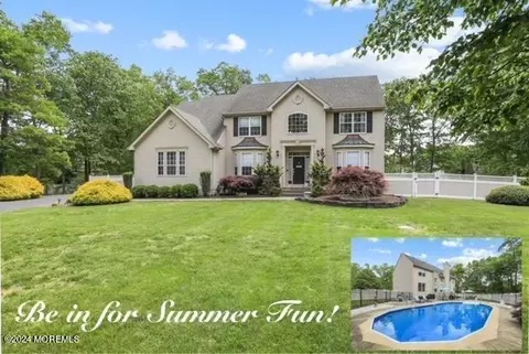453 Diamond Rd, Jackson, NJ 08527